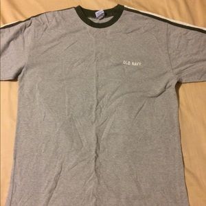 Old Navy t- shirt size Large